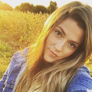 Meet your Posher, Krystle ann